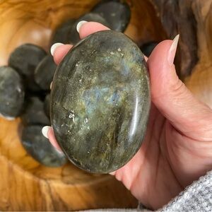 Large size labradorite palm stones bulk selection